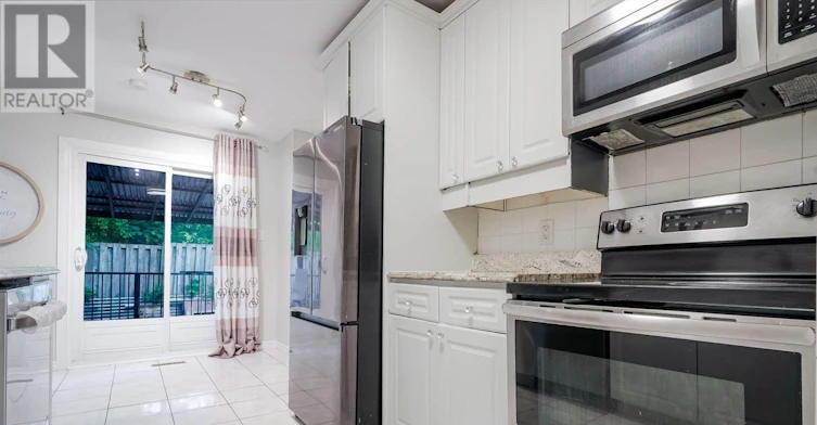 MAIN & 2ND FLR-47 Carisbrooke Square, Toronto, ON, M1B 4M5 - 16