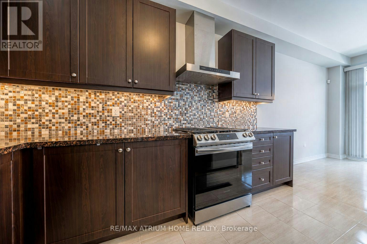 109 Wesmina Avenue, Whitchurch-Stouffville, ON, L4A 4W5 - 2