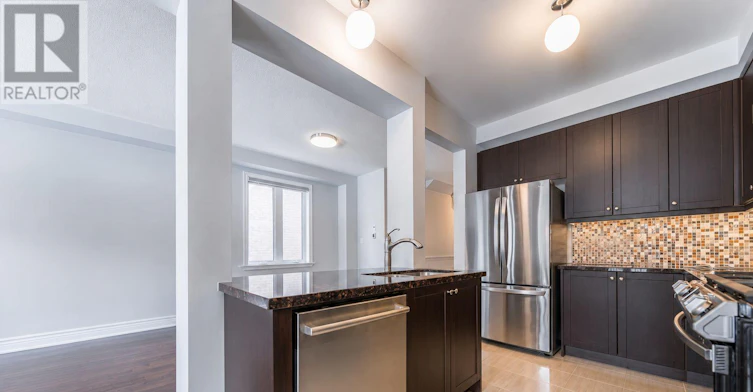 109 Wesmina Avenue, Whitchurch-Stouffville, ON, L4A 4W5 - 3