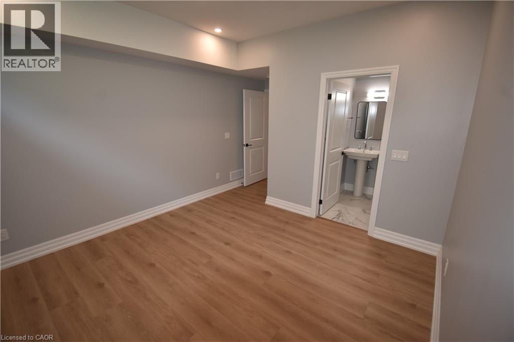 2-1294 Coric Avenue, Burlington, ON, L7R 3S3 - 24