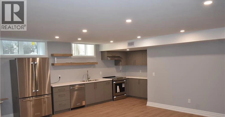 2-1294 Coric Avenue, Burlington, ON, L7R 3S3 - 3