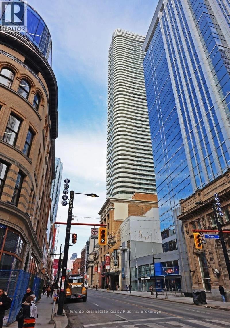 2914-197 Yonge Street, Toronto, ON, M5B 1M4