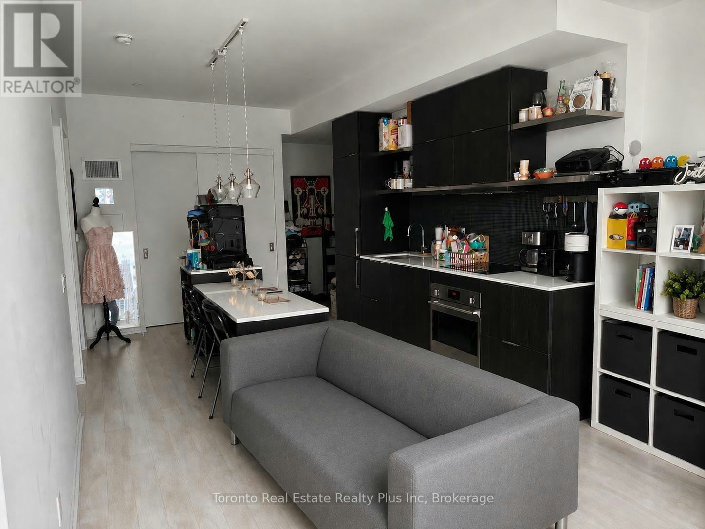 2914-197 Yonge Street, Toronto, ON, M5B 1M4 - 5