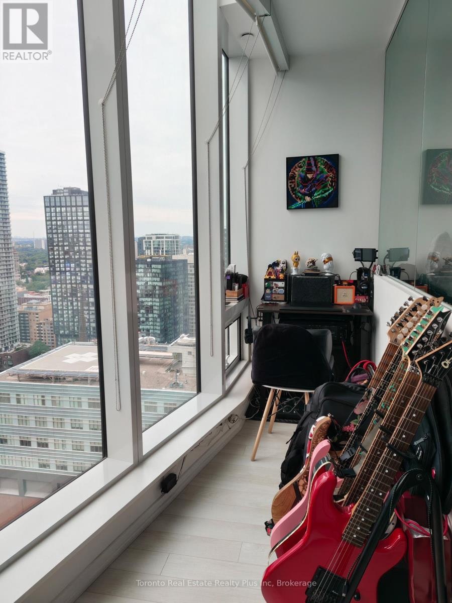 2914-197 Yonge Street, Toronto, ON, M5B 1M4 - 3