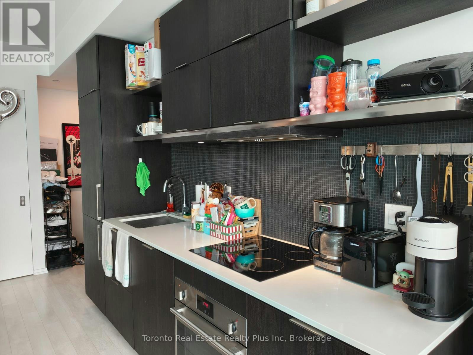 2914-197 Yonge Street, Toronto, ON, M5B 1M4 - 6
