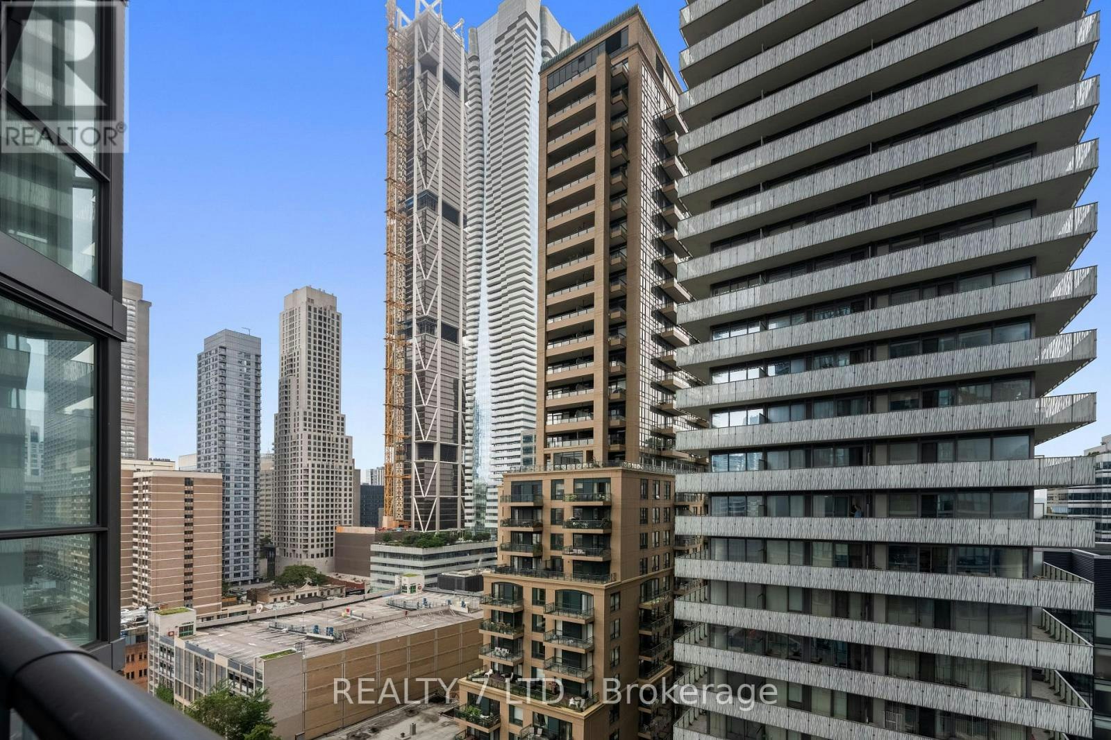 1808-45 Charles Street E, Toronto, ON, M4Y 0B8 - 26