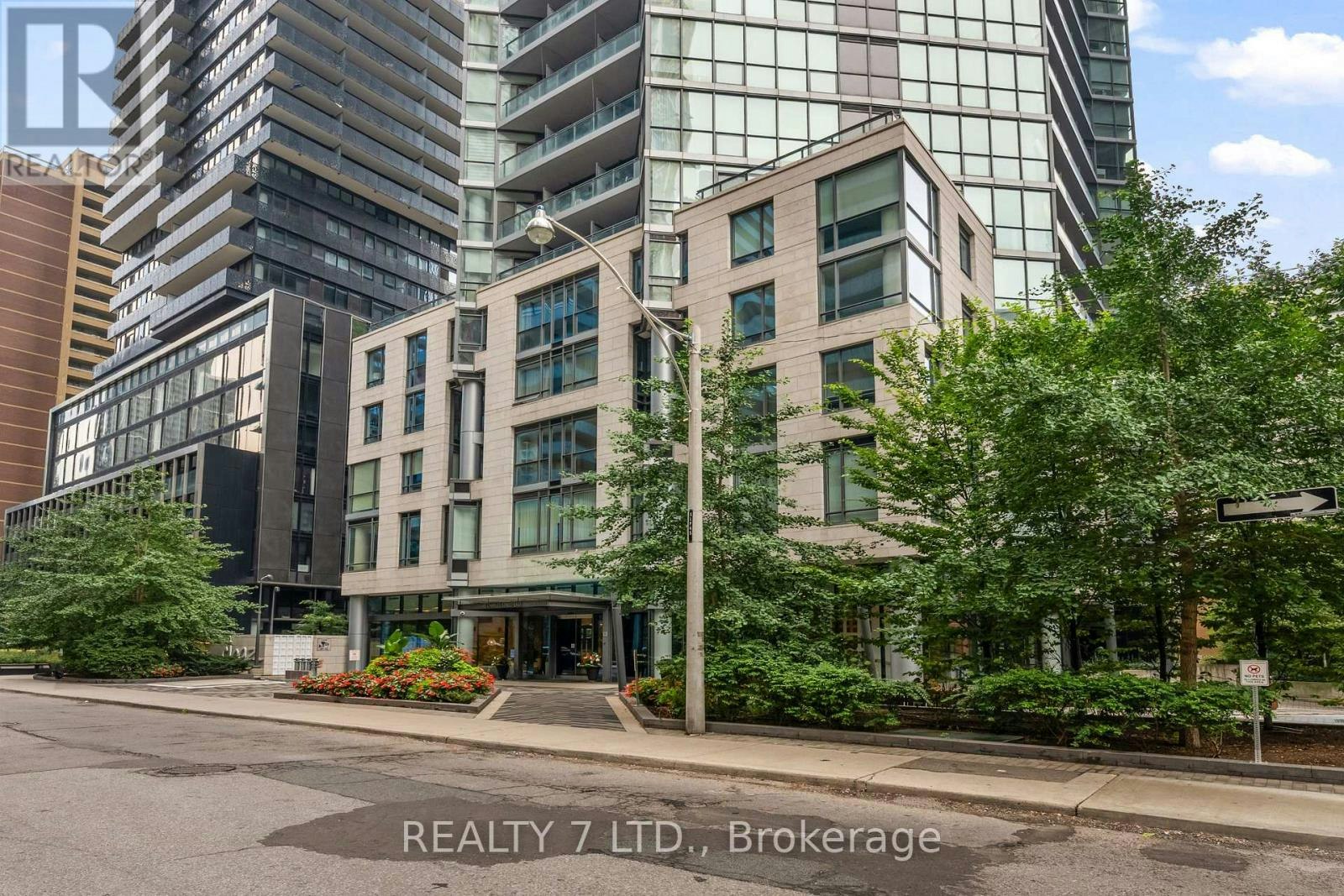 1808-45 Charles Street E, Toronto, ON, M4Y 0B8 - 42