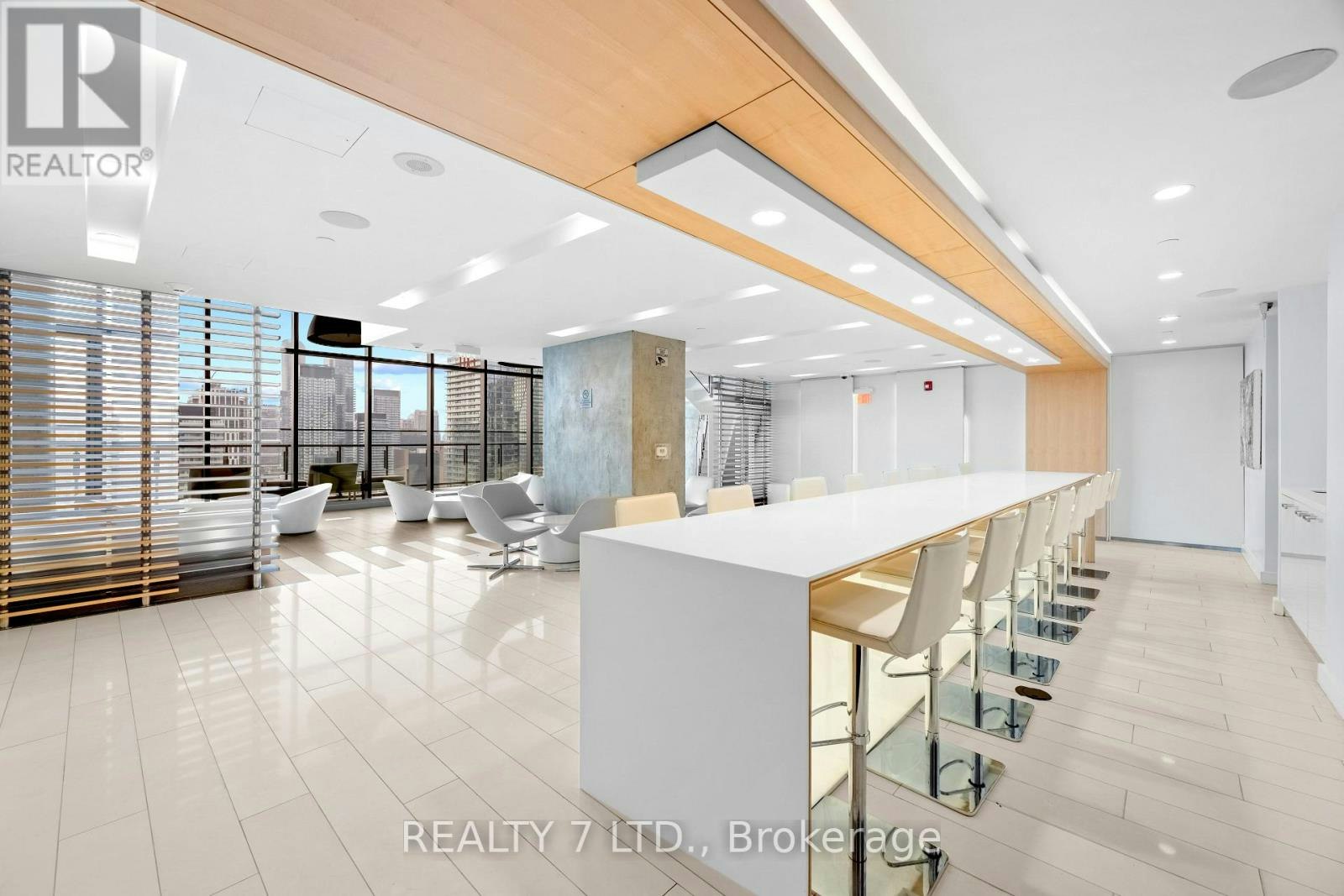 1808-45 Charles Street E, Toronto, ON, M4Y 0B8 - 34