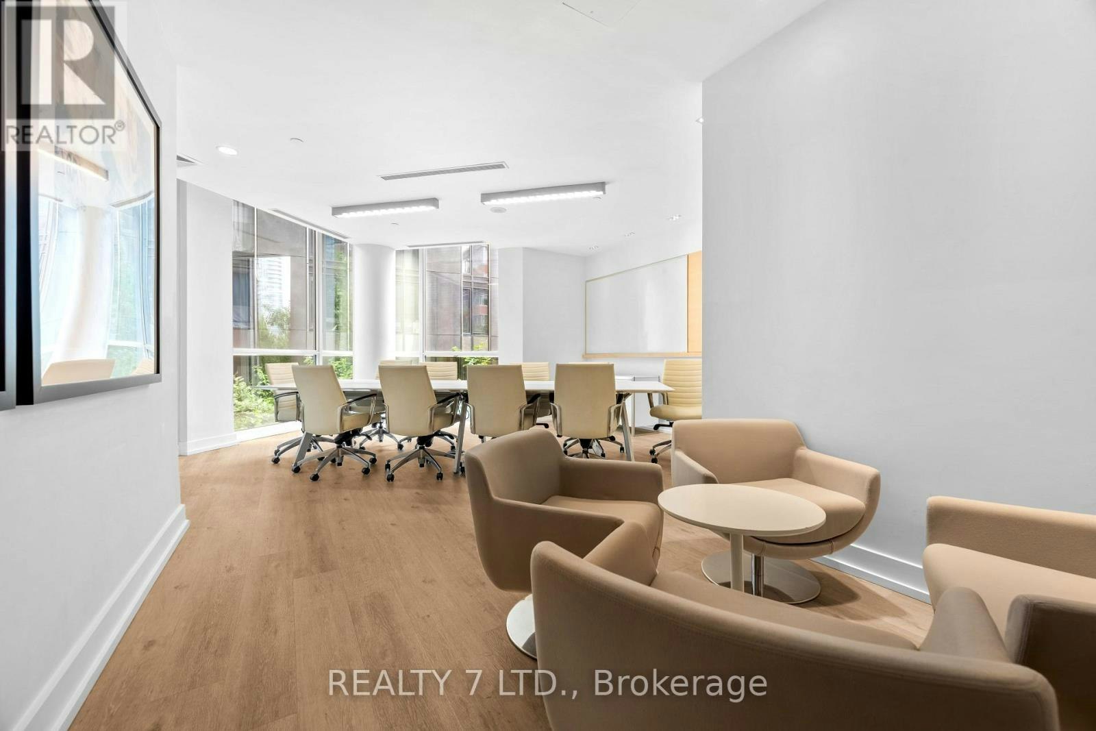 1808-45 Charles Street E, Toronto, ON, M4Y 0B8 - 33