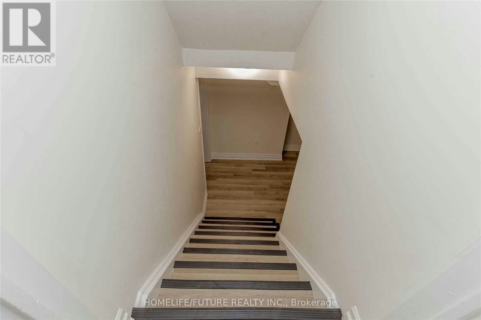 1 Catkins Crescent, Whitby, ON, L1R 3A2 - 33