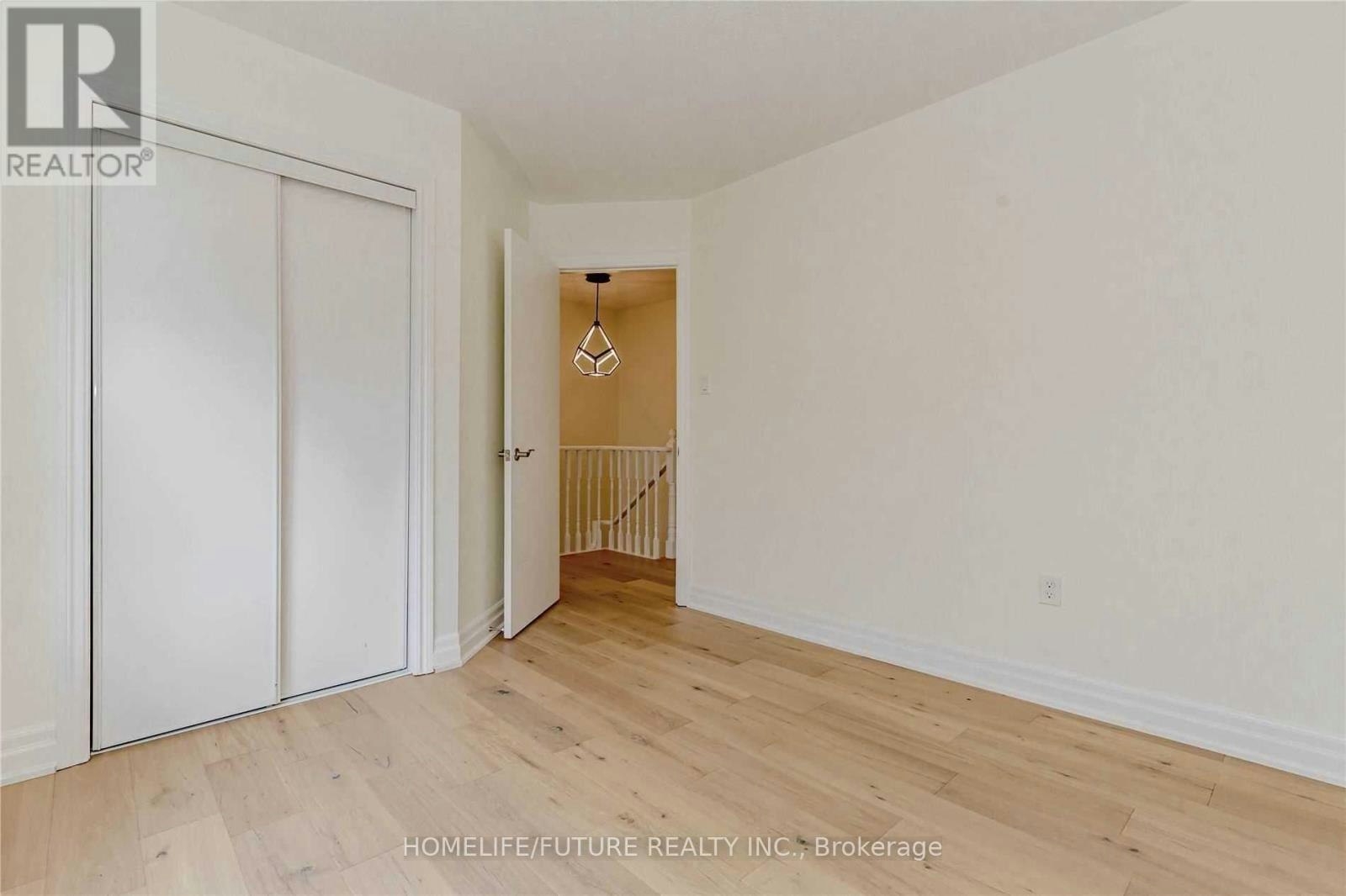 1 Catkins Crescent, Whitby, ON, L1R 3A2 - 24