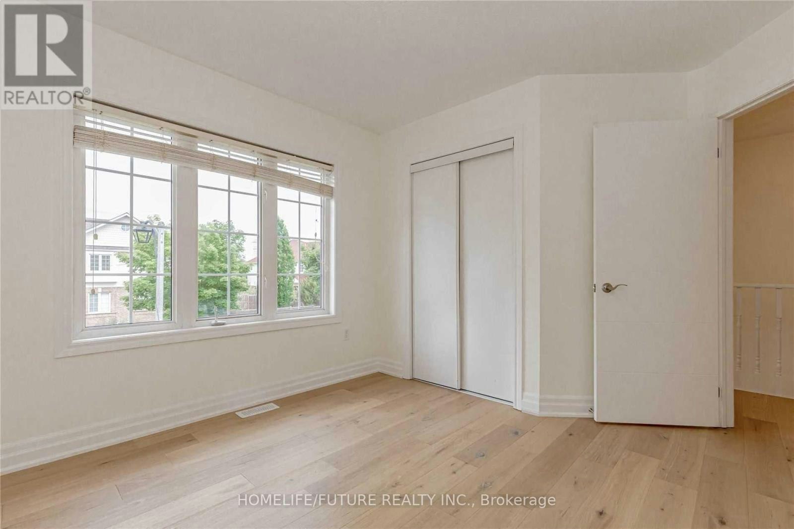 1 Catkins Crescent, Whitby, ON, L1R 3A2 - 25
