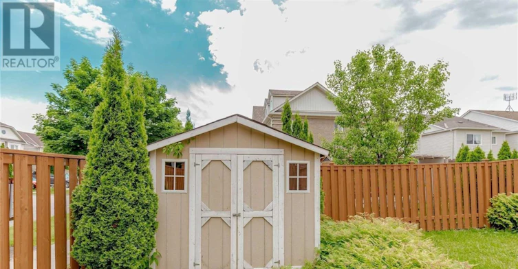 1 Catkins Crescent, Whitby, ON, L1R 3A2 - 40