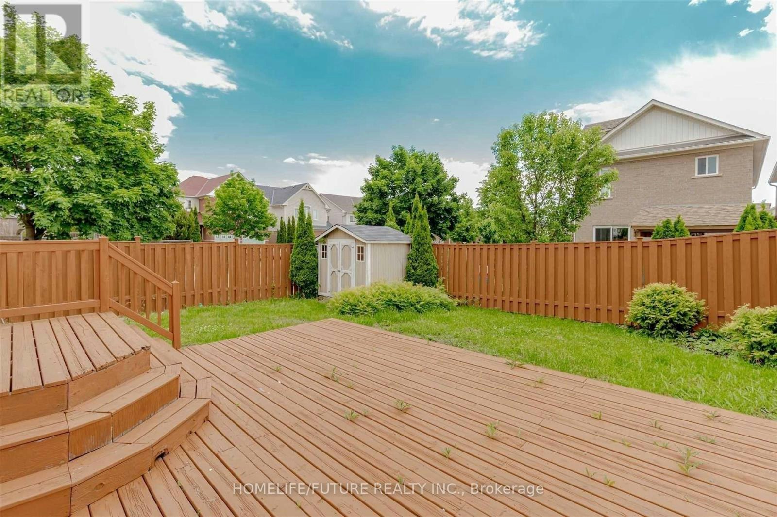 1 Catkins Crescent, Whitby, ON, L1R 3A2 - 39