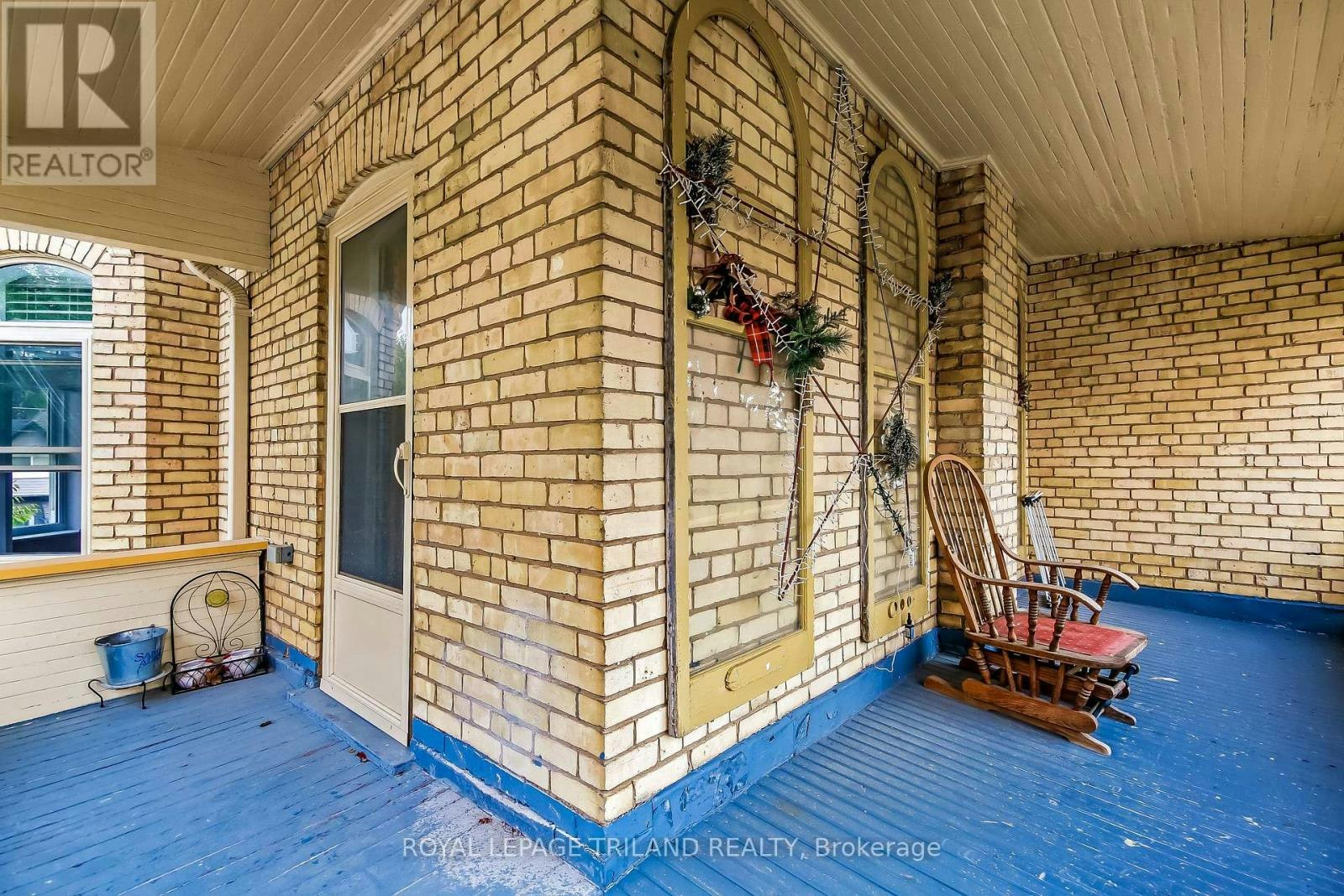 33 1/2-33 1/2st George Street, St. Thomas, ON, N5P 2L2 - 2