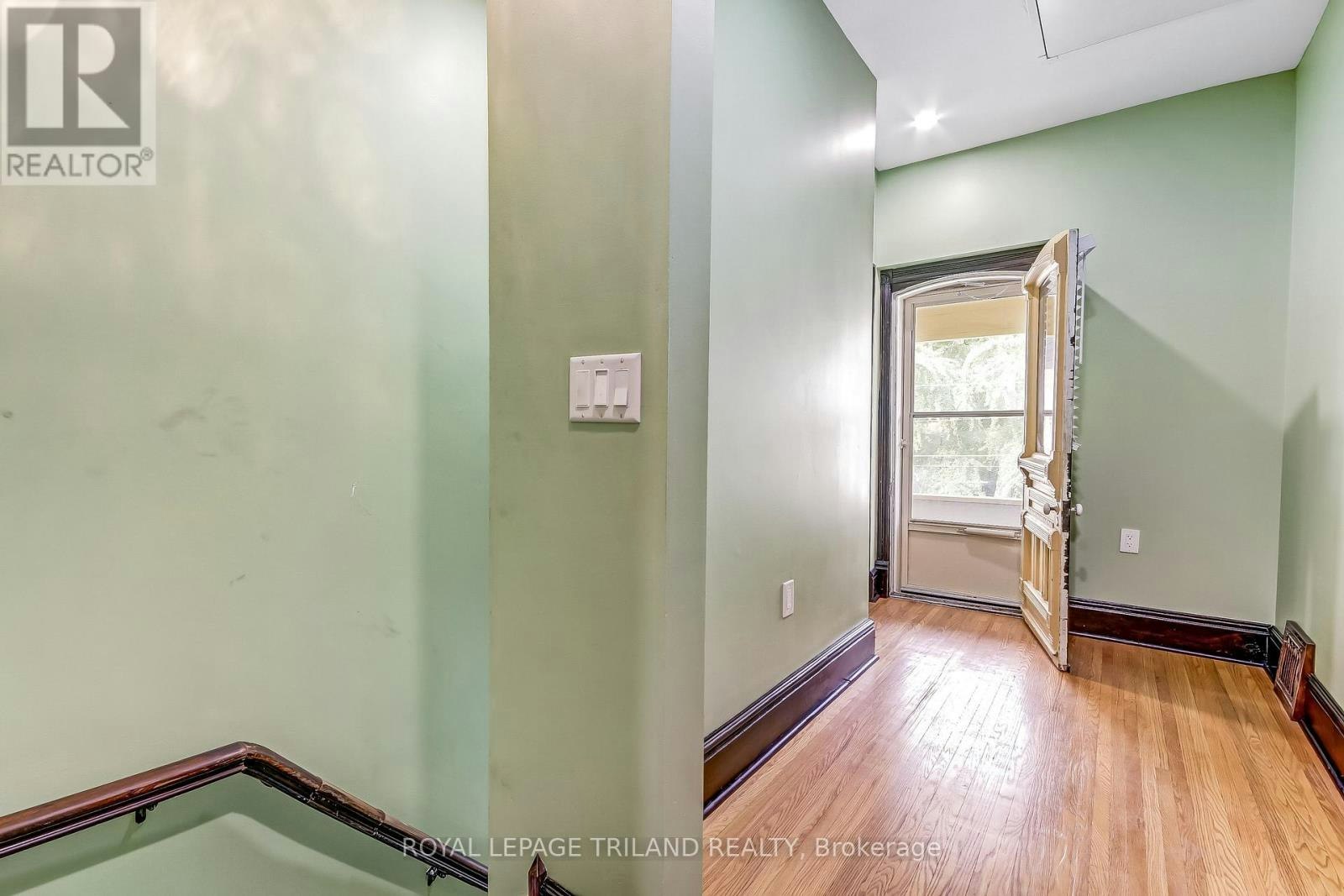 33 1/2-33 1/2st George Street, St. Thomas, ON, N5P 2L2 - 3