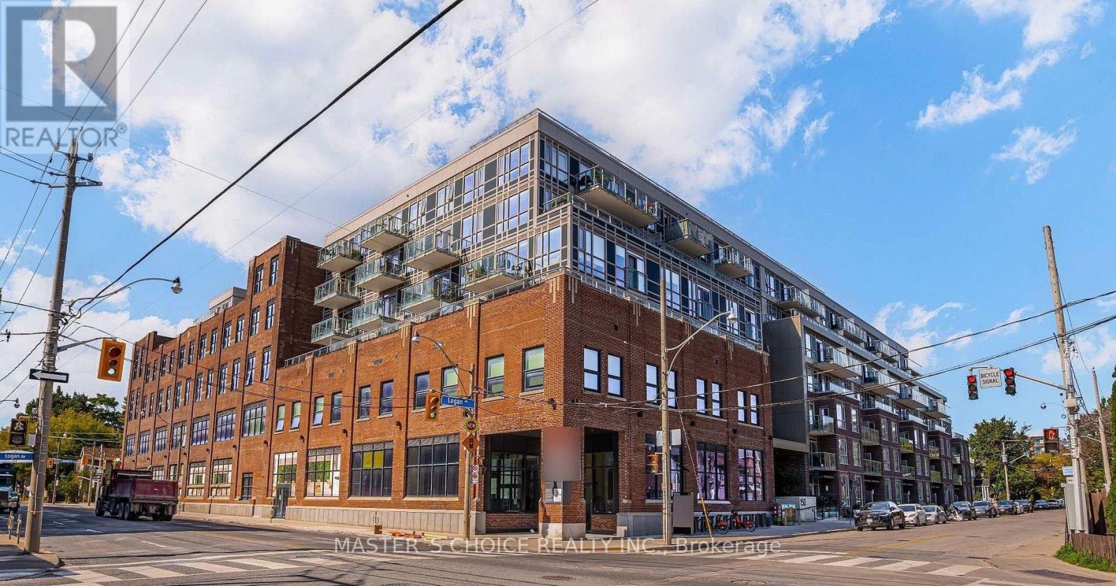 323-150 Logan Avenue, Toronto, ON, M4M 0E4