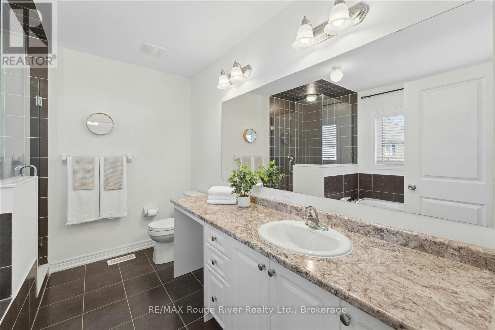 12 Bill Hutchinson Crescent, Clarington, ON, L1C 7E1 - 35