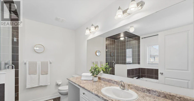 12 Bill Hutchinson Crescent, Clarington, ON, L1C 7E1 - 35