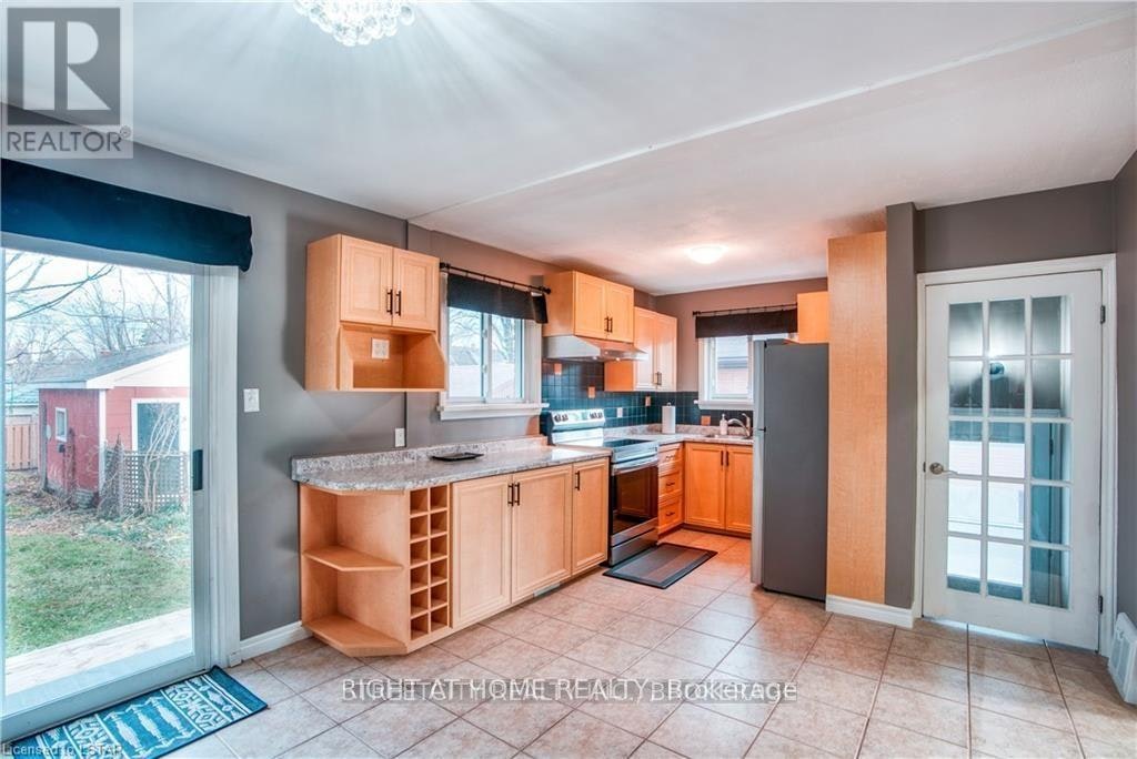 14 Graham Crescent, London, ON, N5W 4L8 - 7