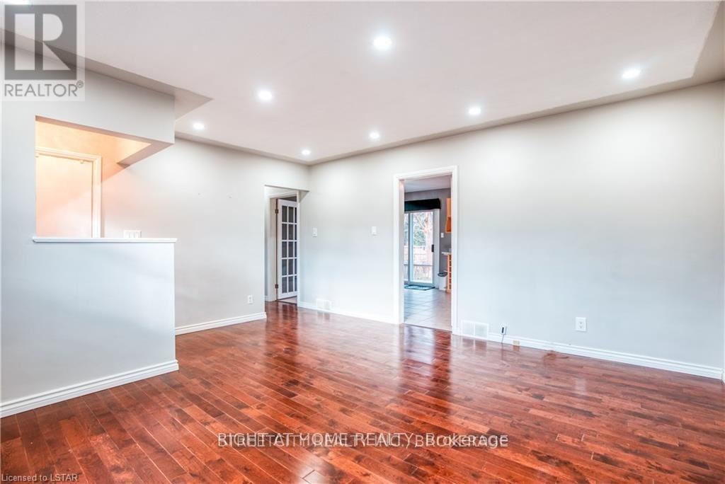 14 Graham Crescent, London, ON, N5W 4L8 - 6