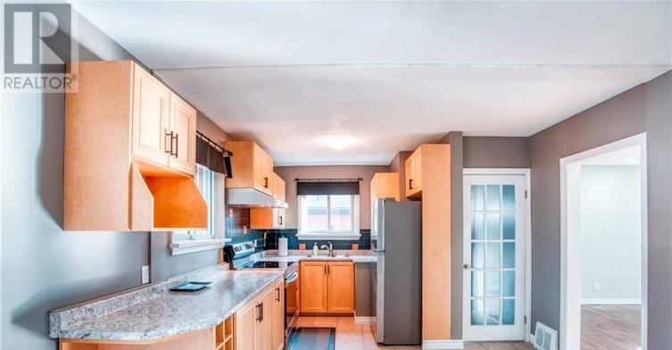 14 Graham Crescent, London, ON, N5W 4L8 - 8