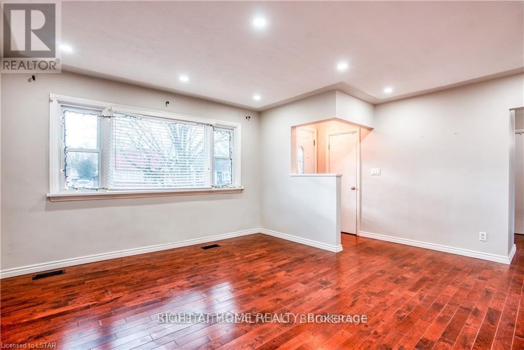 14 Graham Crescent, London, ON, N5W 4L8 - 5