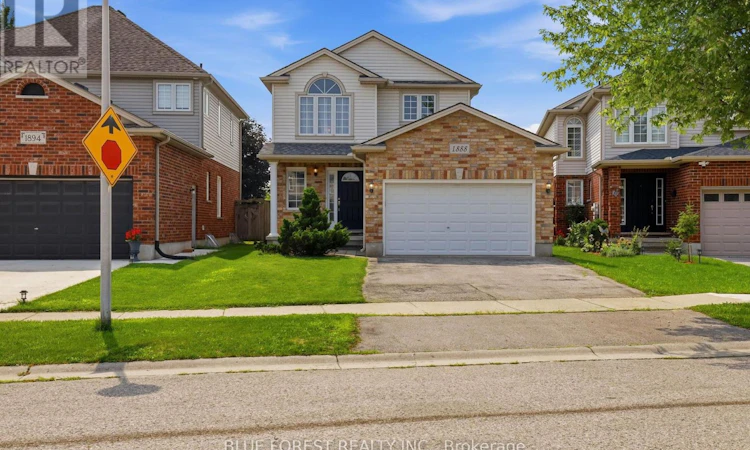 1888 Stackhouse Crescent