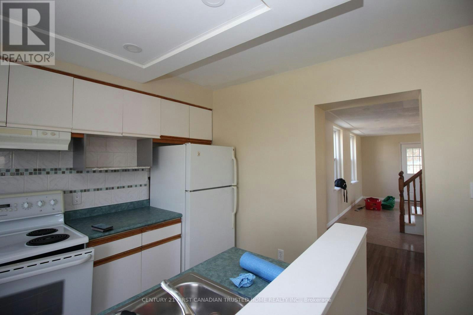 UPPER-12 Weston Street, London, ON, N6C 1R1 - 6