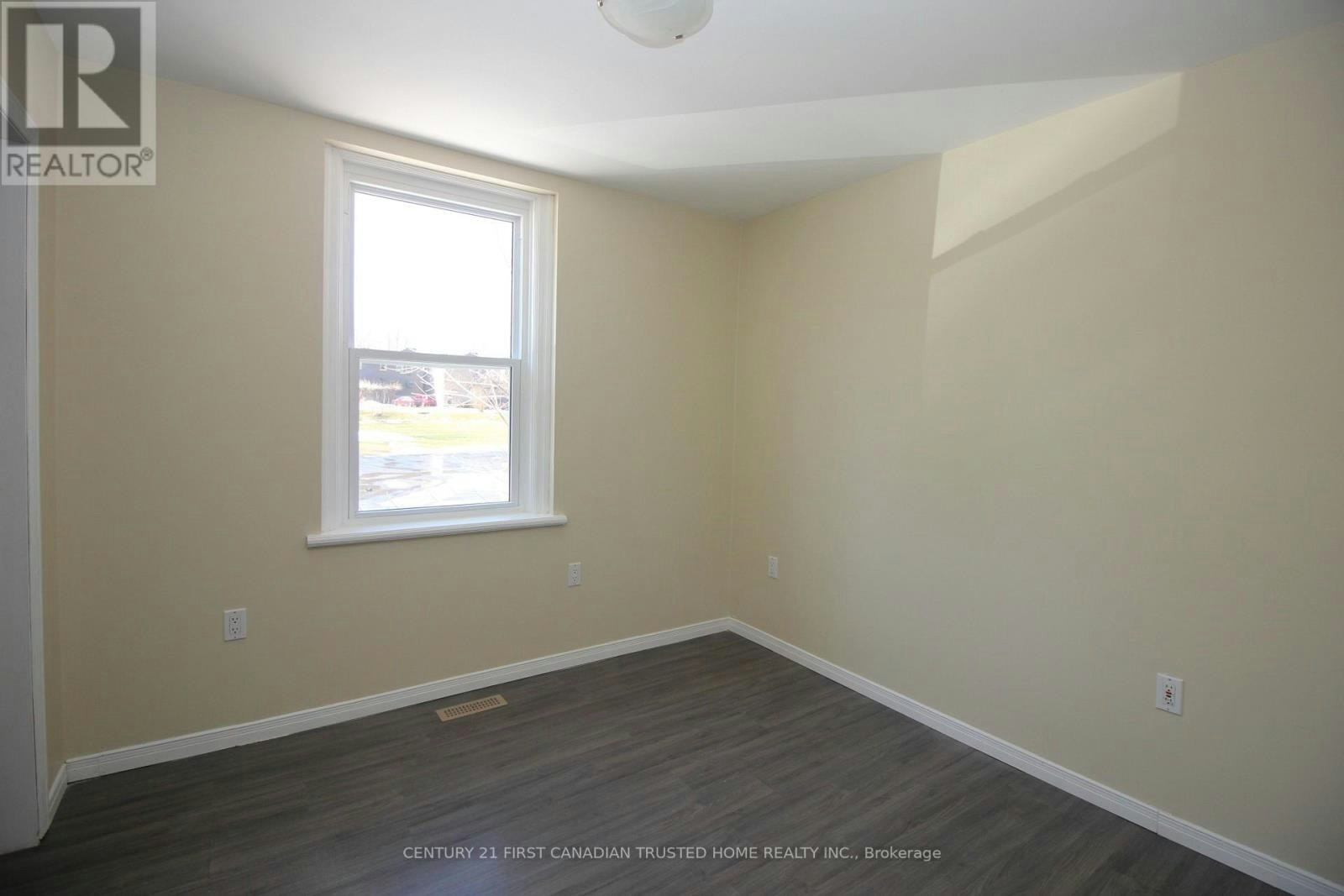 UPPER-12 Weston Street, London, ON, N6C 1R1 - 7