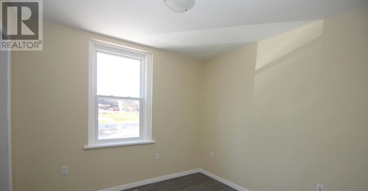 UPPER-12 Weston Street, London, ON, N6C 1R1 - 7