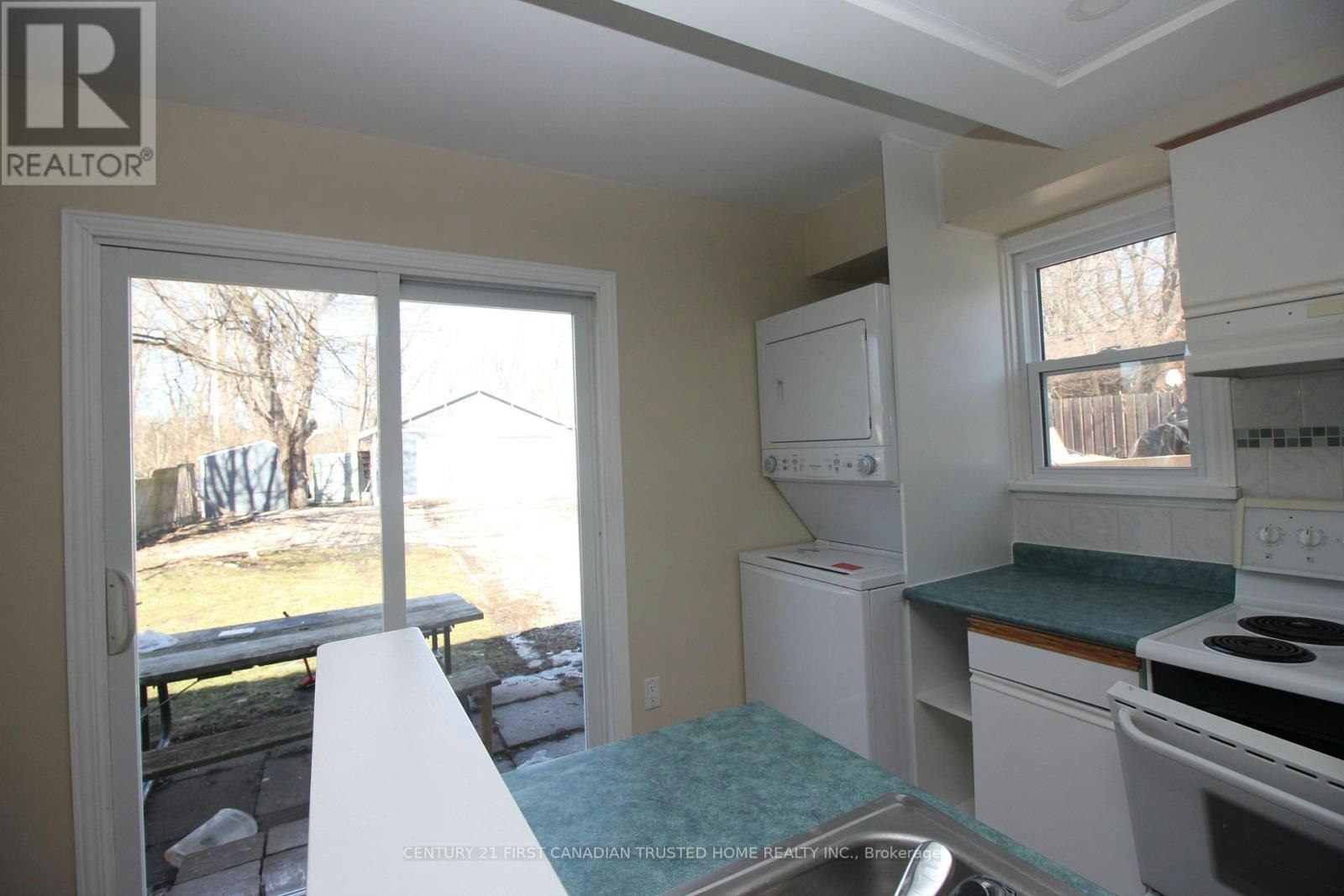 UPPER-12 Weston Street, London, ON, N6C 1R1 - 5