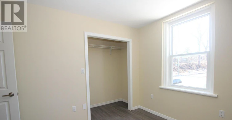 UPPER-12 Weston Street, London, ON, N6C 1R1 - 8