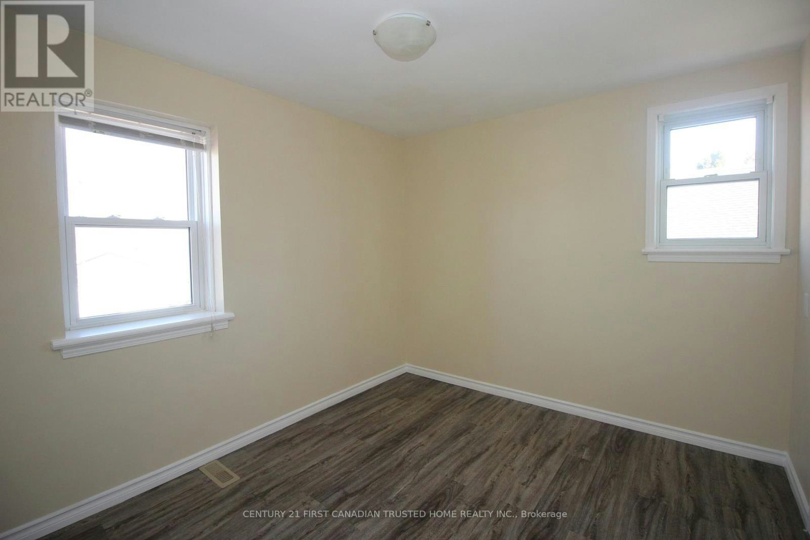 UPPER-12 Weston Street, London, ON, N6C 1R1 - 11