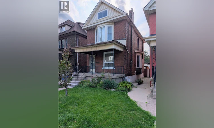 61 Barnesdale Avenue N