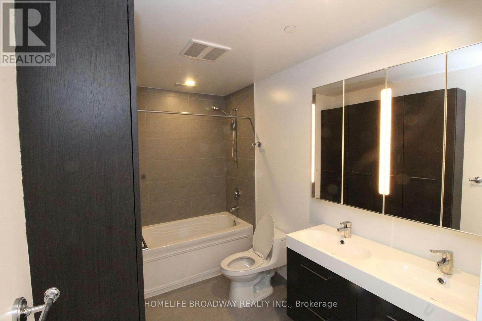 3701-426 University Avenue, Toronto, ON, M5G 1S9 - 6