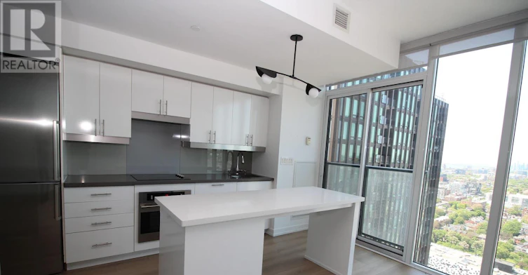 3701-426 University Avenue, Toronto, ON, M5G 1S9 - 11