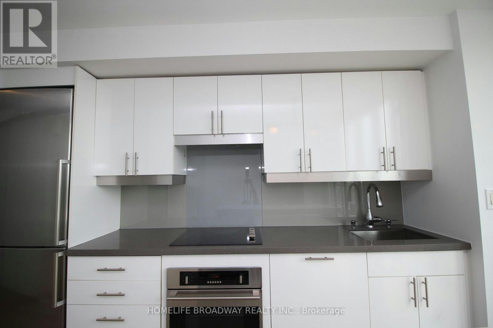 3701-426 University Avenue, Toronto, ON, M5G 1S9 - 10
