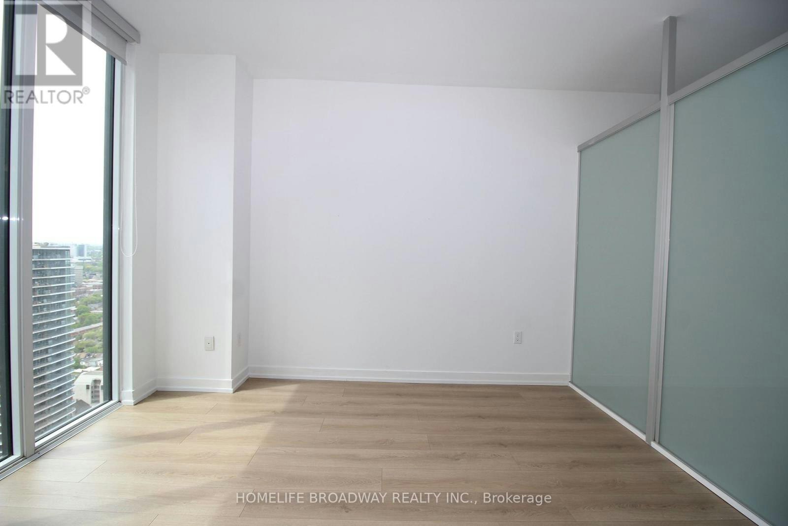 3701-426 University Avenue, Toronto, ON, M5G 1S9 - 12