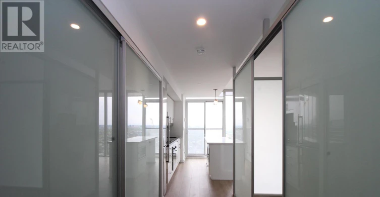 3701-426 University Avenue, Toronto, ON, M5G 1S9 - 4