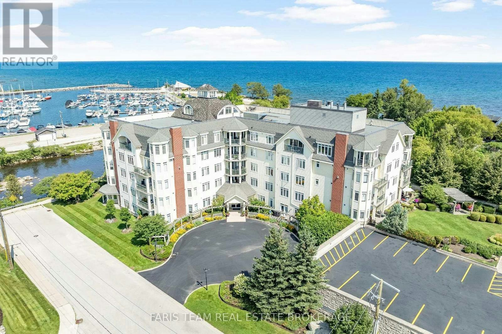 301-10 Bay Street E, Blue Mountains, ON, N0H 2P0