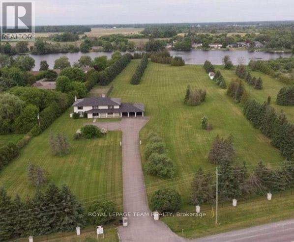 1570 River Road, Manotick, ON, K4M 1B4 - 2