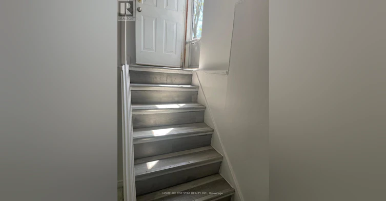 50 Chestnut Crescent, Toronto, ON, M1L 1Y5 - 5