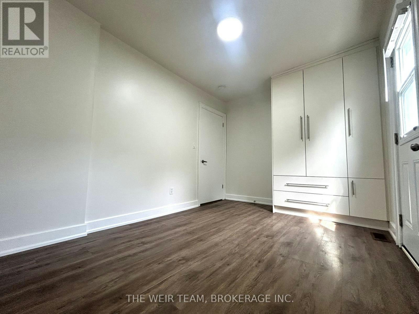 UPPER-35 Rushbrooke Avenue, Toronto, ON, M4M 3A8 - 9