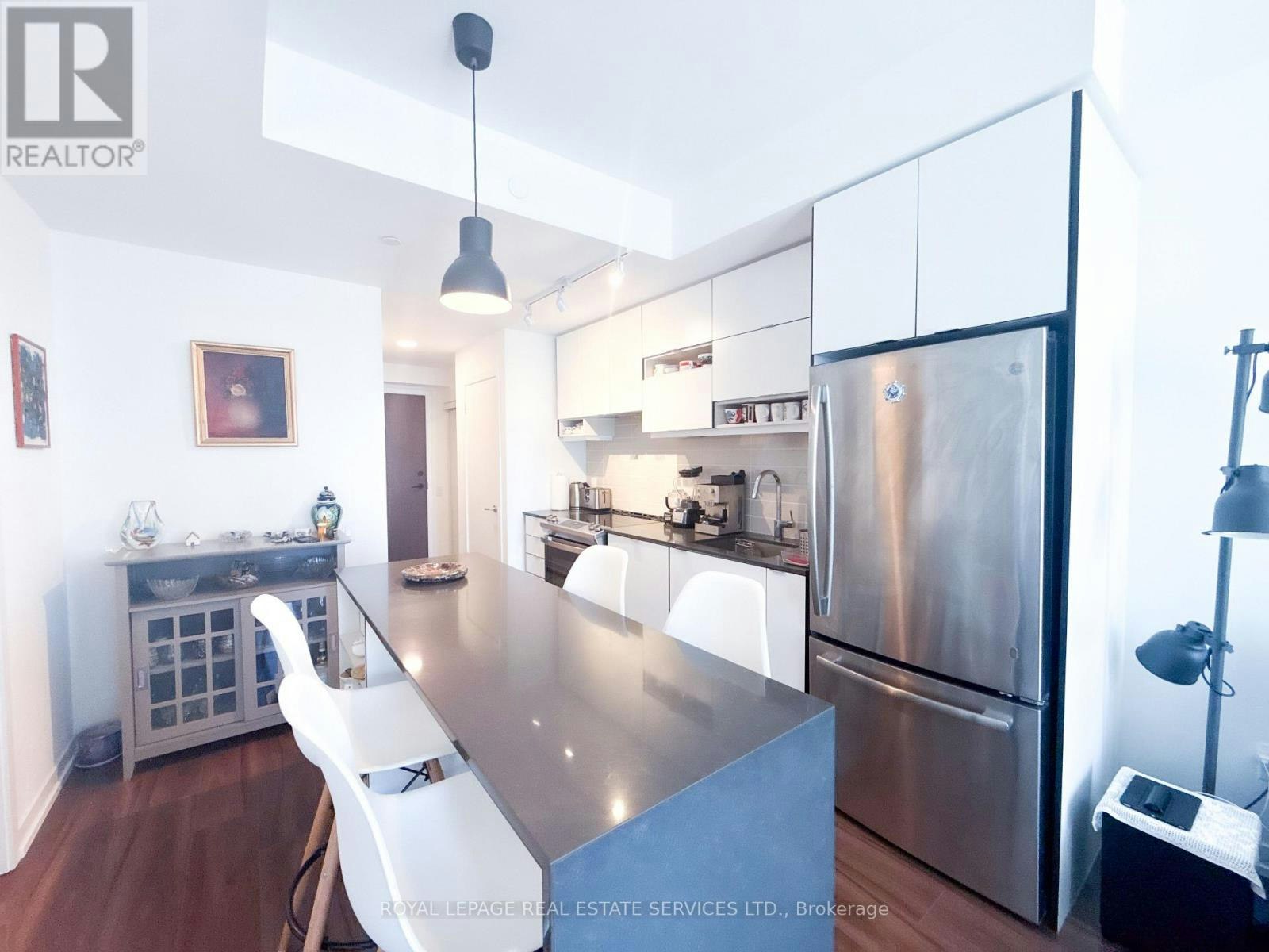 2312-4065 Confederation Parkway, Mississauga, ON, L5B 0L4 - 4