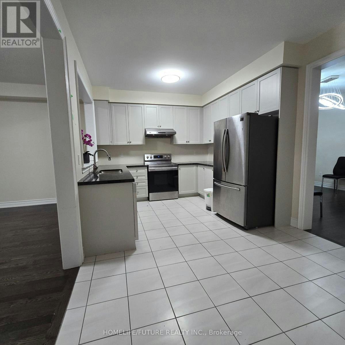 MAIN-396 Kirkham Drive, Markham, ON, L3S 0E4 - 11