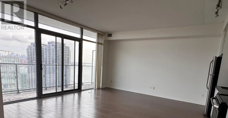 3016-105 The Queensway Way, Toronto, ON, M6S 5B5 - 5
