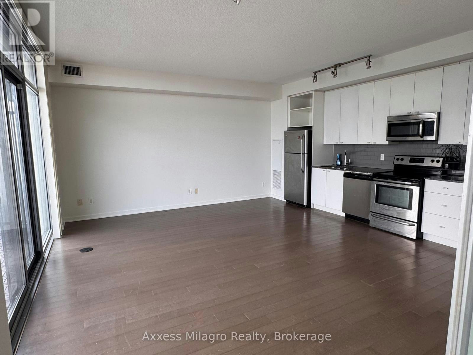 3016-105 The Queensway Way, Toronto, ON, M6S 5B5 - 4