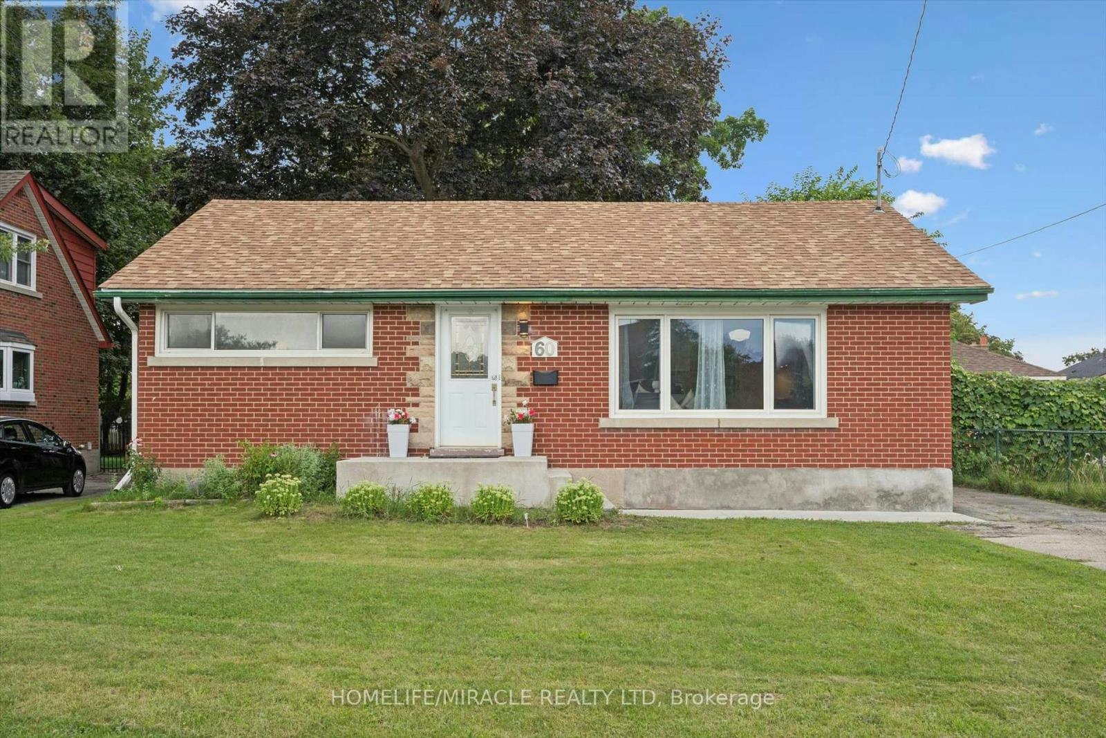60 Edinburgh Road, Kitchener, ON, N2B 1M5