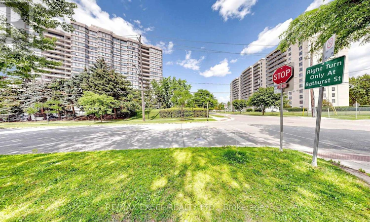 PH103-1101 Steeles Avenue W